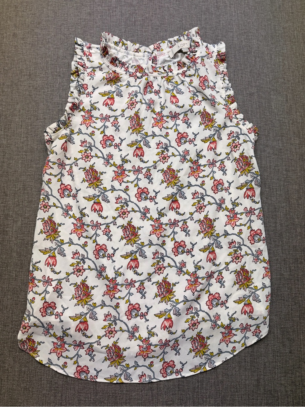LOFT White Floral Ruffle Neck Sleeveless Camisole Size XXSP Petite